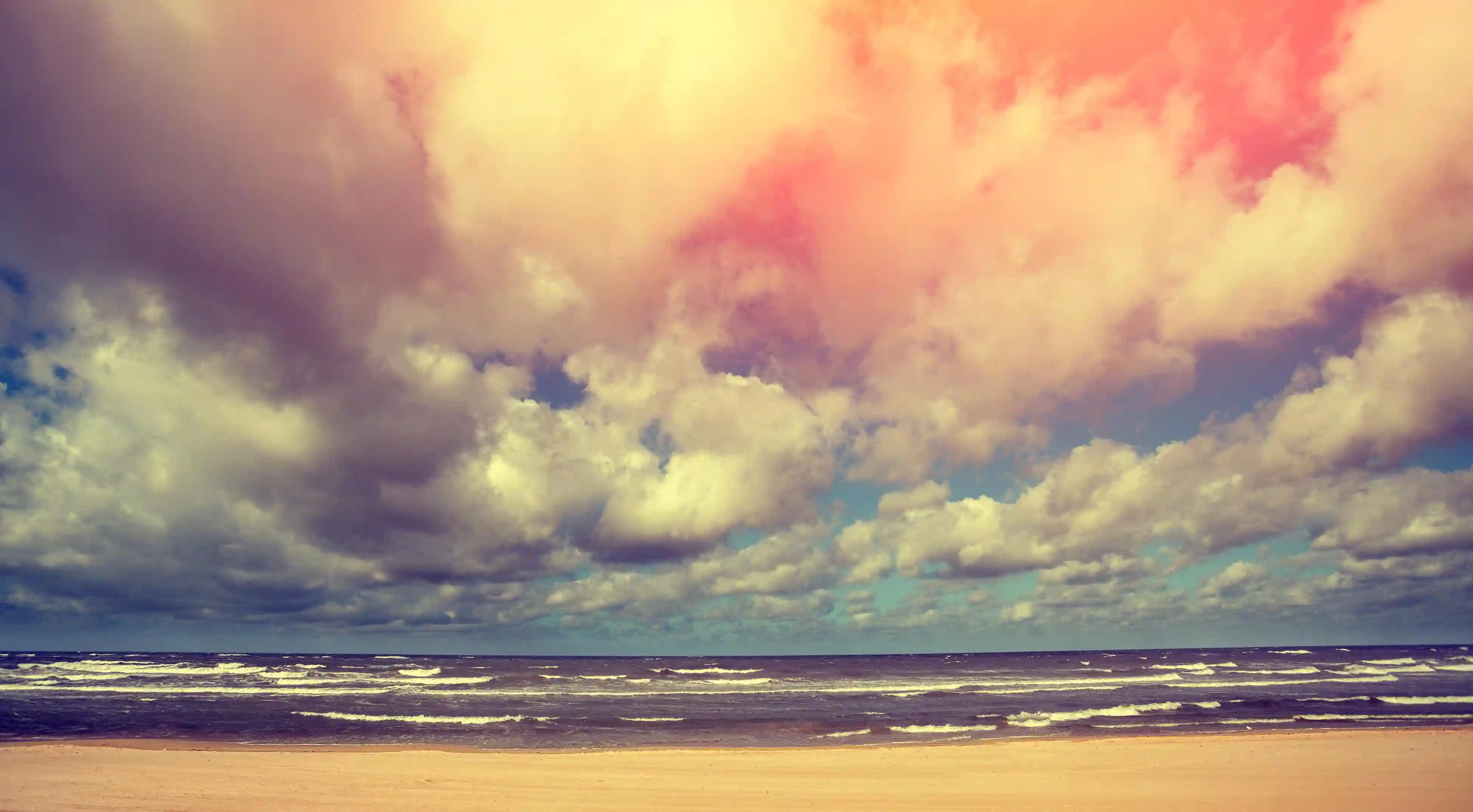 當閨蜜與男友走得太近，我該如何應對？五個有效策略告訴你！