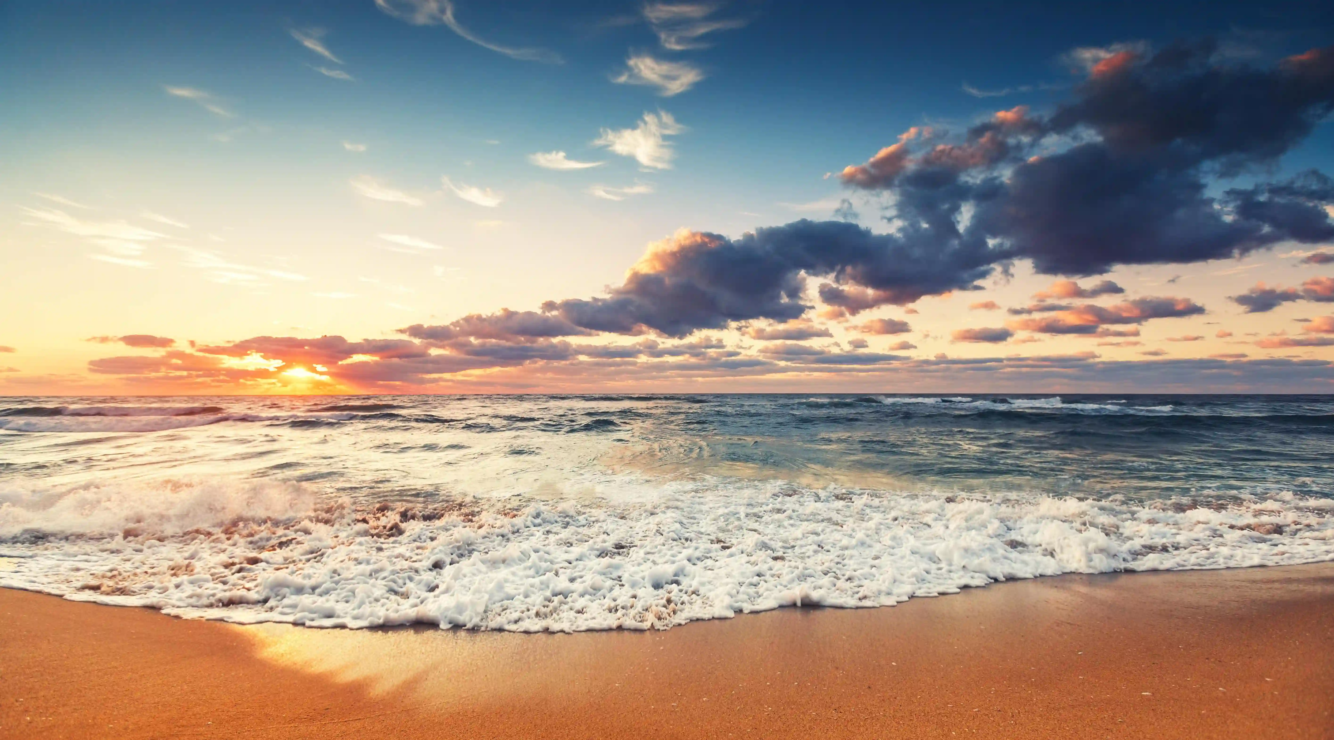 戀愛中的難題：如何適當應對伴侶對你過去的看法？