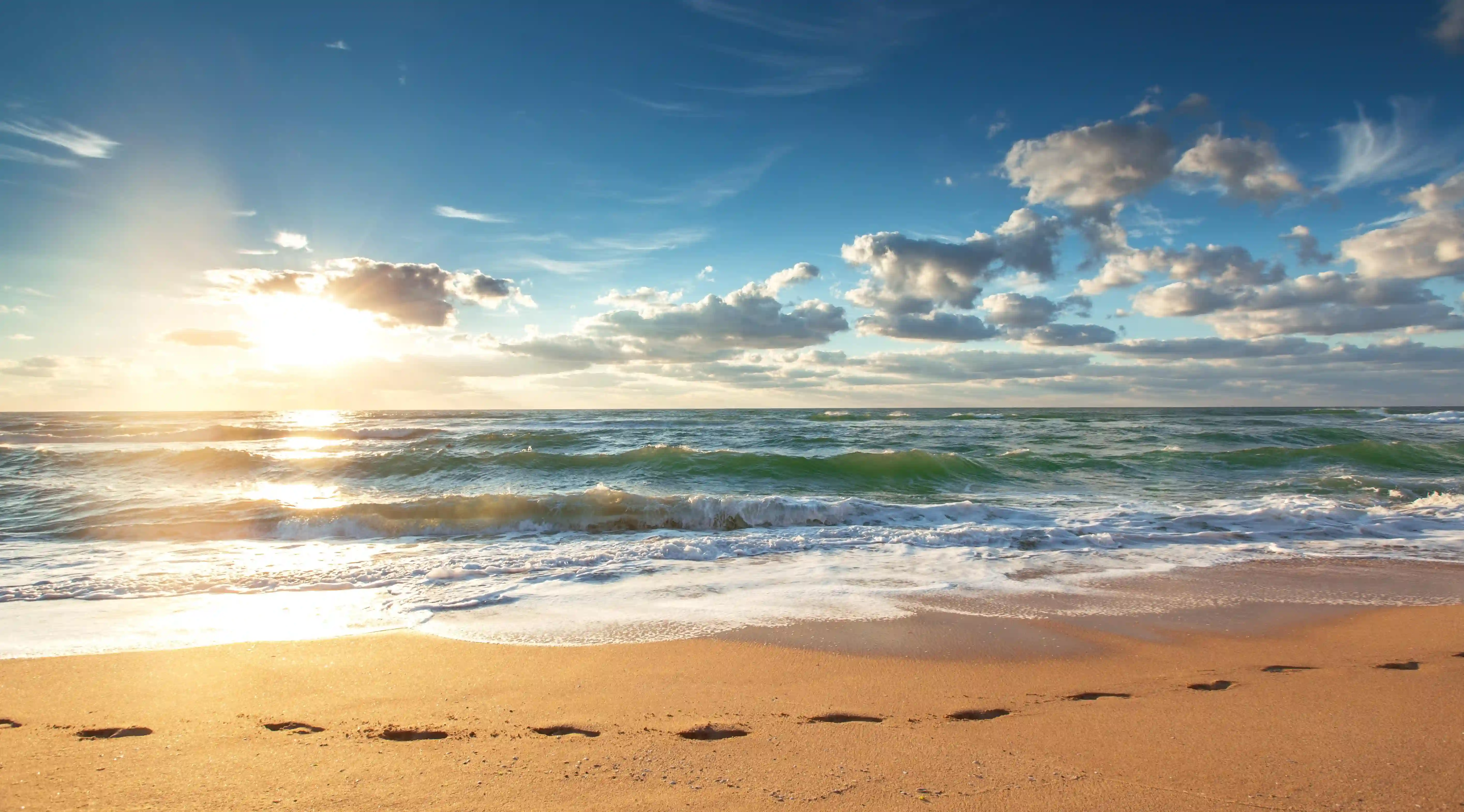 如何有效哄女朋友入睡？15個創意技巧讓愛情更甜蜜