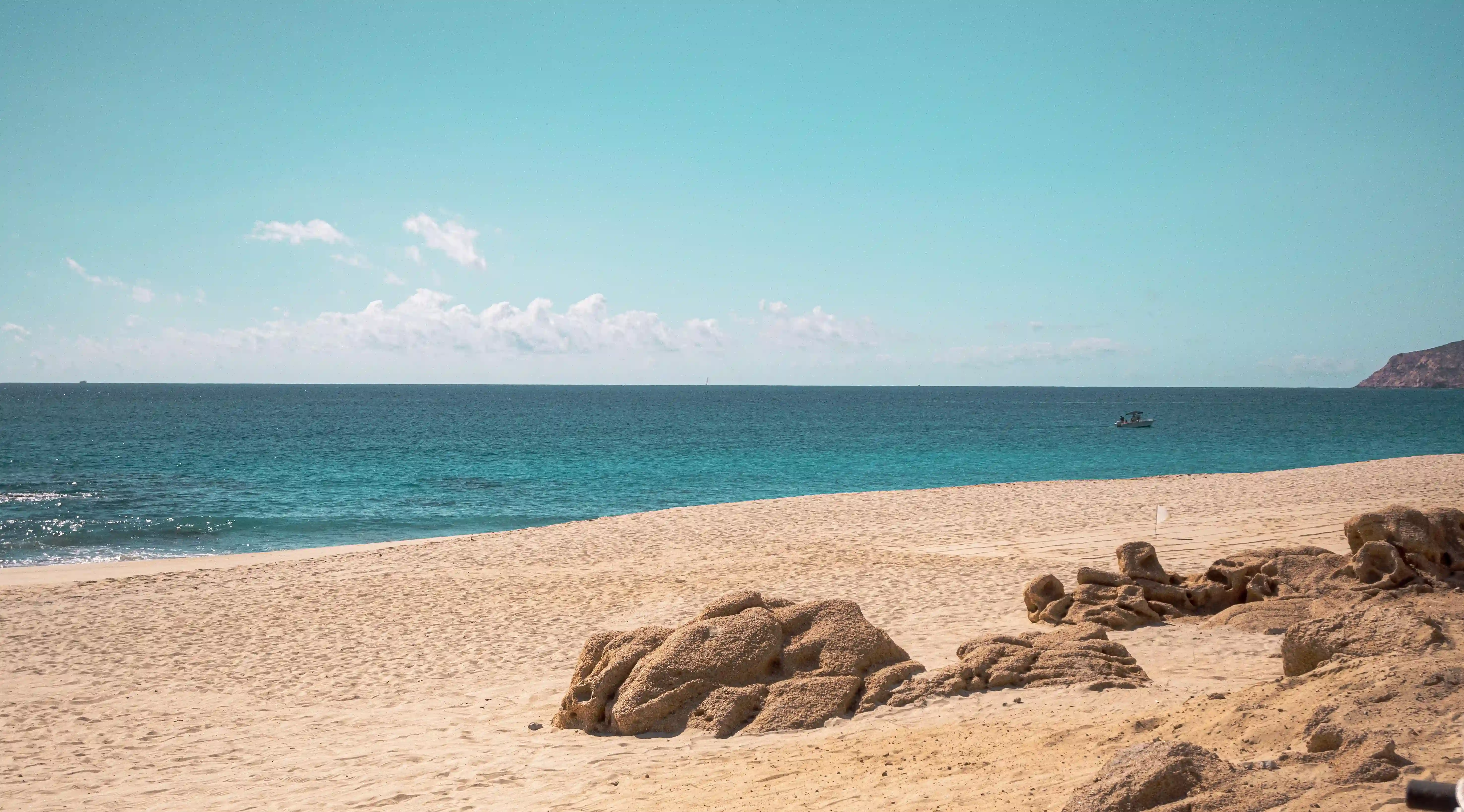 揭開男人出軌的真相：你絕對想不到的六大類型與警示信號！