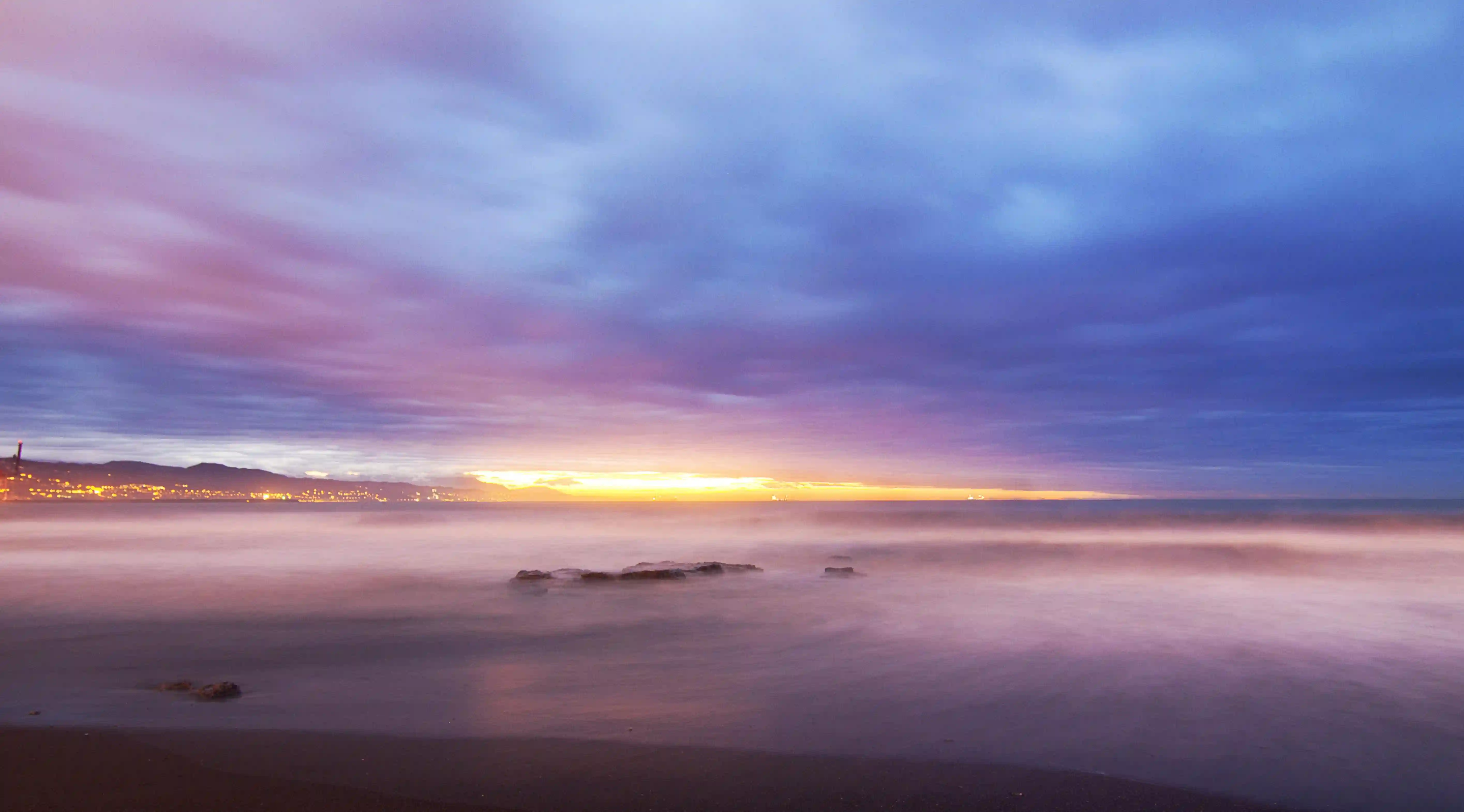 當男友對前女友念念不忘時：五個隱藏的心理原因與應對策略