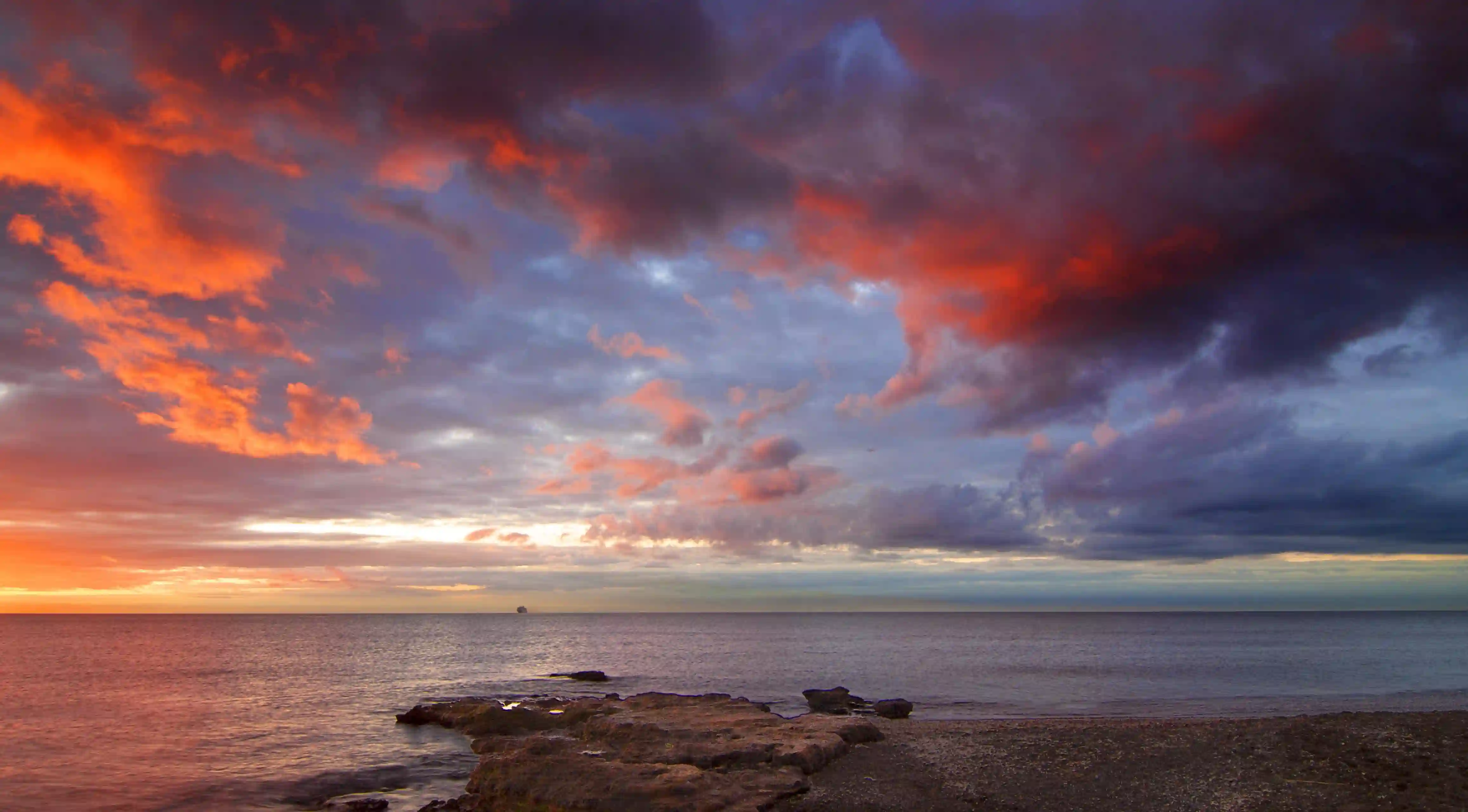 揭開愛情的面紗：七個真相讓你重新認識愛情的本質